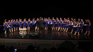 Nilüfer Çocuk Korusundan harika konser