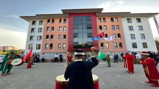 Öğrenci yurdunda mezuniyet coşkusu