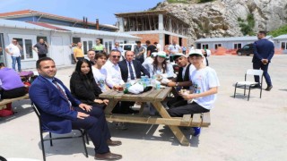 Öğrenciler biyolojik arıtma tesisini gezdi