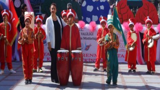 Öğrencilerin devamsızlık sorununu çözmek için mehter takımı kurdular