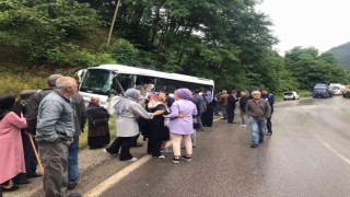 Orduda midibüs ile kamyon çarpıştı: 3 yaralı