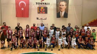 Osmaniye'de U10 Erkekler Basketbol yerel ligi sona erdi