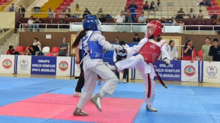 Osmaniye'de Yıldızlar Taekwondo İl seçmeleri yapıldı