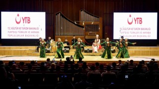 Otağ Türk Dünyası Müzik Topluluğu, YTBnin desteğiyle Ankarada sahne aldı