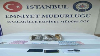 Otomobil bagajı uyuşturucu zulası çıktı