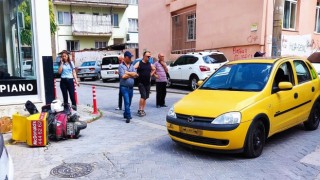 Otomobil ile motosiklet kafa kafaya çarpıştı: 1 yaralı