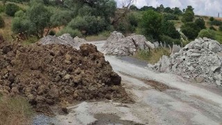 Otoyol bağlantı yolu kaçak hafriyat nedeni ile kapandı
