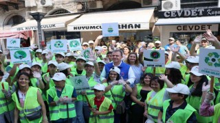 Özel çocuklardan çevre temizliği