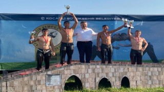 Pamukkale Belediyesporlu güreşçiden altın madalya