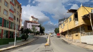 Pendikte beton mikseri ile çarpışan otomobil takla attı