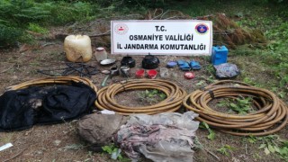 PKKnın sığınağında yaşam malzemesi ele geçirildi