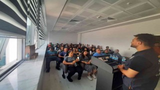 Polis ekipleri güvenli internet kullanımını anlattı