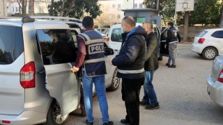 Polis ekipleri Osmaniye'de suç ve suçlularla mücadelesini sürdürüyor