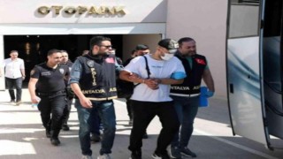 Polisin eş zamanlı operasyonunda 57 aranan şahıs yakalandı