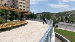 Pursaklar Belediyesinden Necip Fazıl Kısakürek Parkına estetik dokunuş