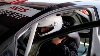 Ralli tutkusu askerde de devam ediyor