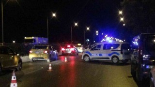 Refüje çarpıp metrelerce sürüklenen motosiklet sürücüsü hayatını kaybetti
