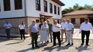 Rektör Özkan: Üniversitemiz ve BATEM, araştırmalarıyla Antalya tarımına öncü olmaya devam ediyor