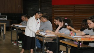 Remzi Molvalıoğlu Ortaokulu tiyatro ekibi sahne aldı