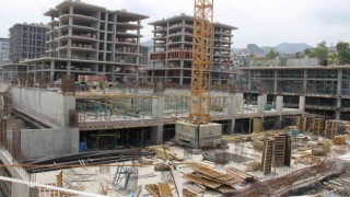 Rize şehir merkezindeki kentsel dönüşüm çalışmaları hız kesmeden sürüyor