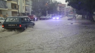 Sağanak yağış Kulada hayatı olumsuz etkiledi