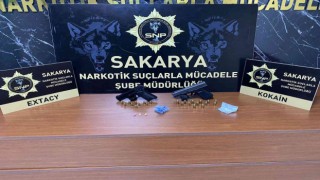 Sakaryada 2 ilçede 3 adrese uyuşturucu operasyonu: 5 gözaltı