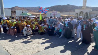 Samsun ve Sinoplu hacı adayları Uhud Şehitliğinde dua etti