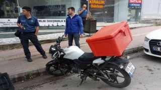Samsunda motosiklet yayaya çarptı: 2 yaralı