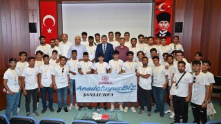 Şanlıurfa’dan gelen öğrenciler, Vali Erdinç Yılmaz’ı ziyaret etti