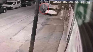 Şans, üşengeç hırsızın ayağına geldi