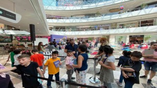 Sarıyerde karne tatili öncesi çocuklar ‘Kral Şakir ile eğlendi