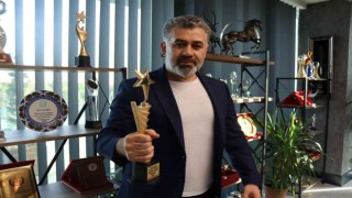 Sedat Kılınç İnşaata Yılın En İyi İnşaat Firması ödülü