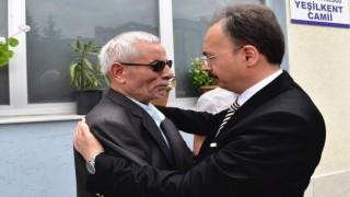 Şehit ailesinin acısını paylaştı