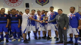 Şehit İnfaz ve Koruma Memuru Cengiz Yiğit Voleybol Turnuvası sona erdi