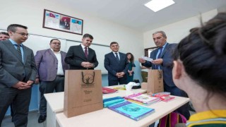 Şehitkamilde öğrenim gören 124 bin öğrenciye karne hediyesi