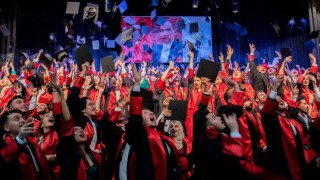 Selçuk Üniversitesinde genç hukukçular mezuniyet sevinci yaşadı