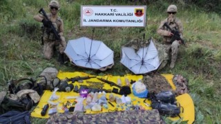 Şemdinlide 2 teröristin etkisiz hale getirildiği operasyonda silah, mühimmat ve patlayıcı ele geçirildi