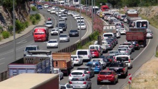 Sınav bitti, trafik tıkandı