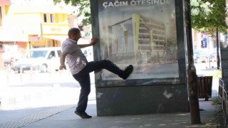 Şişede durduğu gibi durmadı