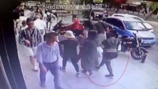 Şişlide yankesicinin kadının telefonunu çaldığı anlar kamerada
