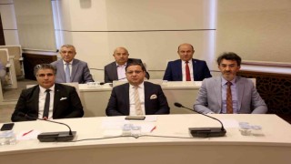 Sivaslı iş adamlarının yeni pazar arayışları sürüyor