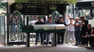 Sokak ortasında silahla vurularak öldürülen genç toprağa verildi