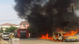 Sultanbeylide ailesi ile tartışan şahıs kendi kamyonetini yaktı