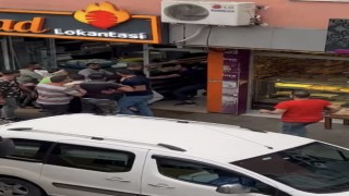 Sultanbeylide parasını ödemeyen müşteri ile lokanta çalışanları arasında kavga