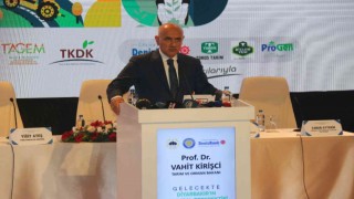 Tarım ve Orman Bakanı Kirişci Diyarbakırda çiftçilerle bir araya geldi