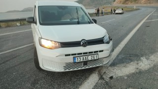 Tatvanda trafik kazası: 3 yaralı
