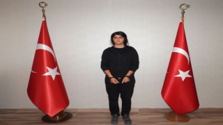 Terör örgütü PKK/YPGnin suikastçısı olarak çeşitli eylemlere katıldığı belirlenen Dilbirin Kaçar, MİTin Suriyedeki operasyonuyla Türkiyeye getirildi.