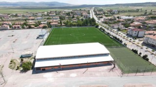 Tomarza ilçe stadı ve spor salonu tamamlandı