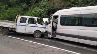 Trabzonda trafik kazası: 3ü ağır 5 yaralı
