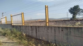 Tren yolu korkuluklarını çalan hırsızlar tutuklandı
